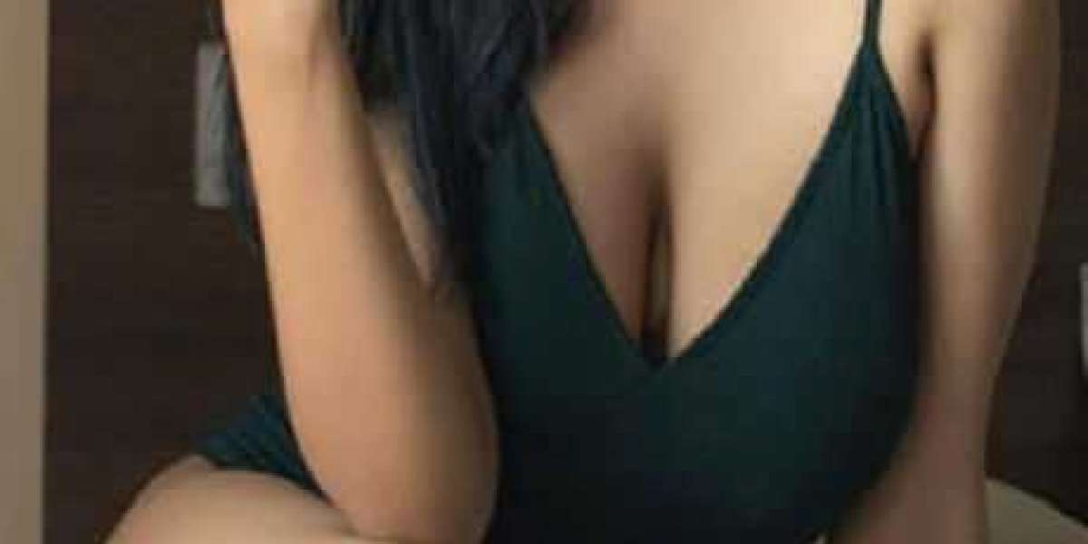 Escorts Service available 24/7 at all night with a call girl in a hotel